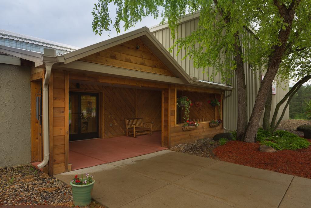 Tamarack Wisconsin Dells, A Ramada By Wyndham Hotel Lake Delton Bagian luar foto